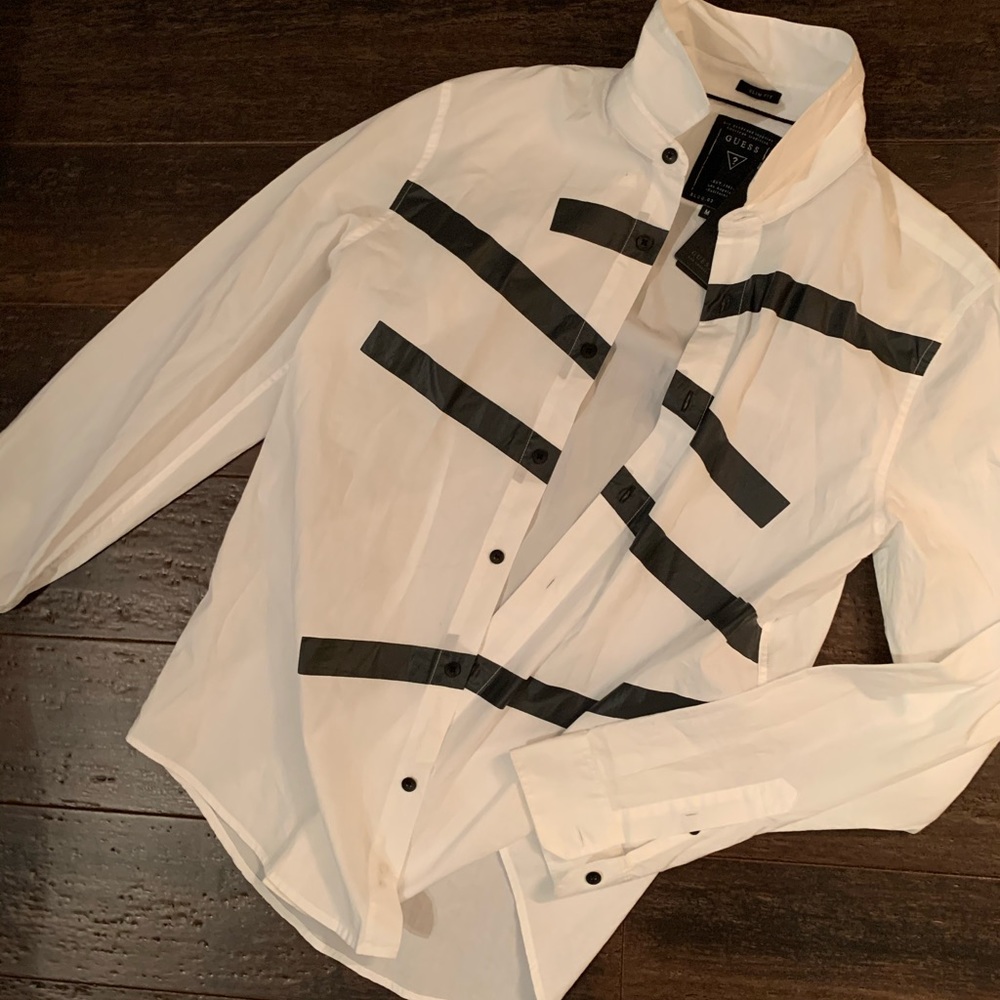 Guess men’s casual button down